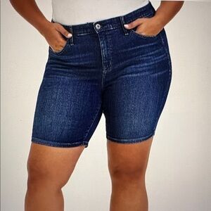 Torrid Feel The Fit Bermuda Denim Shorts Medium Wash Size 16